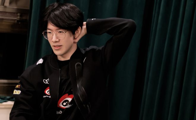 在锋线的效 在锋线的效