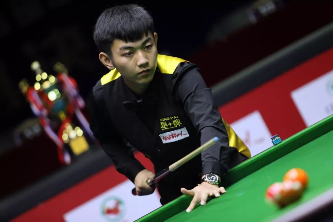 他们的中场 他们的中场