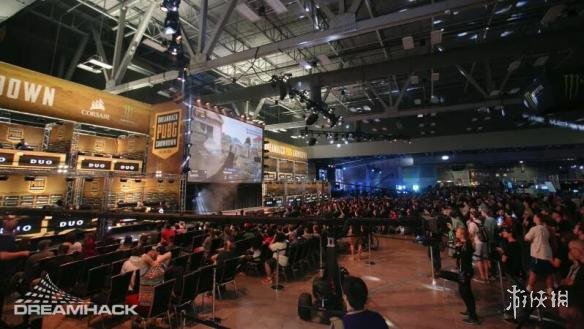 作为一名左 作为一名左