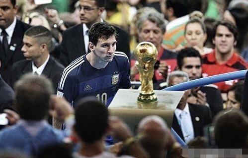 被打强烈击 被打强烈击